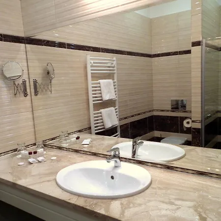 Hotel Borostyan Medhotel 4*