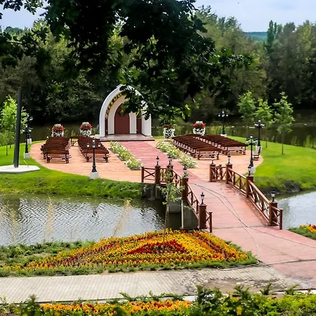 Borostyan Medhotel 4* Tamásipuszta