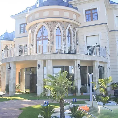 Hotel Borostyan Medhotel