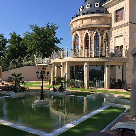 ホテル Borostyan Medhotel
