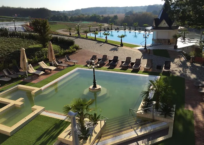 Borostyan Medhotel Hotel 4*